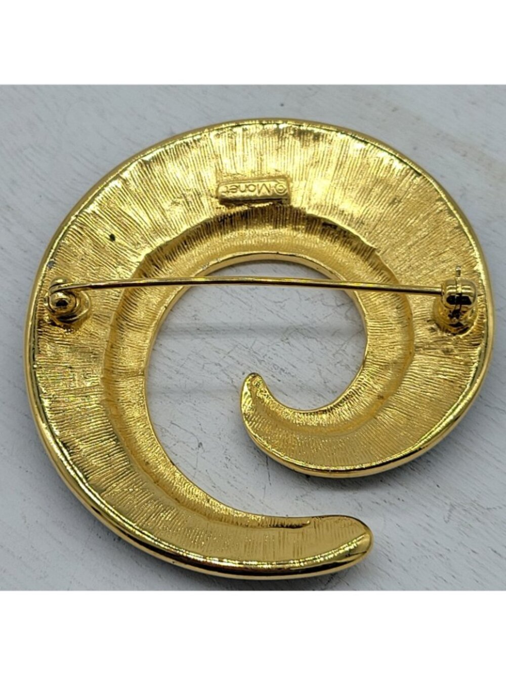 Vintage Large Monet Gold Tone Swirl Brooch With Black Enamel - Picture 2 of 3